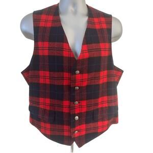 PENDLETON Vintage Virgin Wool Vest Men's Medium Red Tartan Plaid Christmas Vest